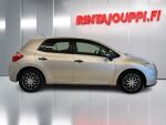 Toyota Auris 2011 Hopea