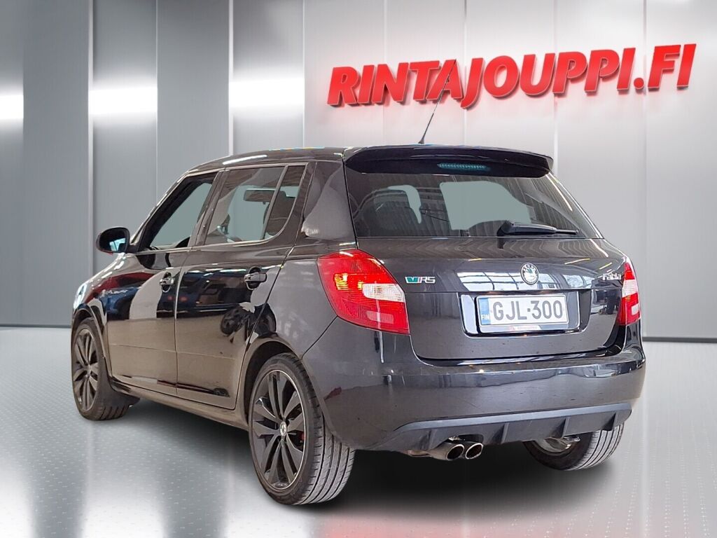 Skoda Fabia 2011 Musta