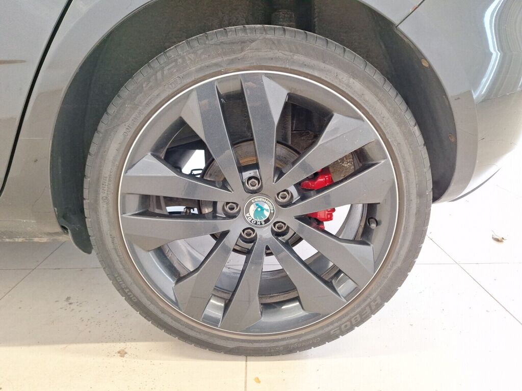 Skoda Fabia 2011 Musta