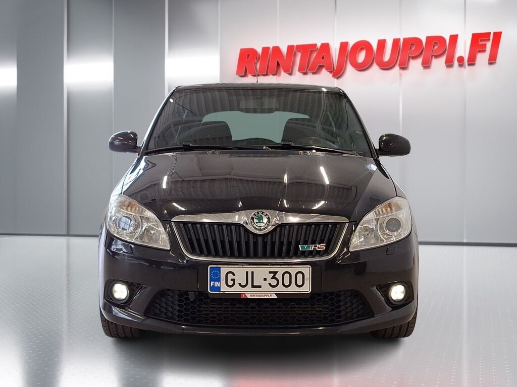 Skoda Fabia 2011 Musta