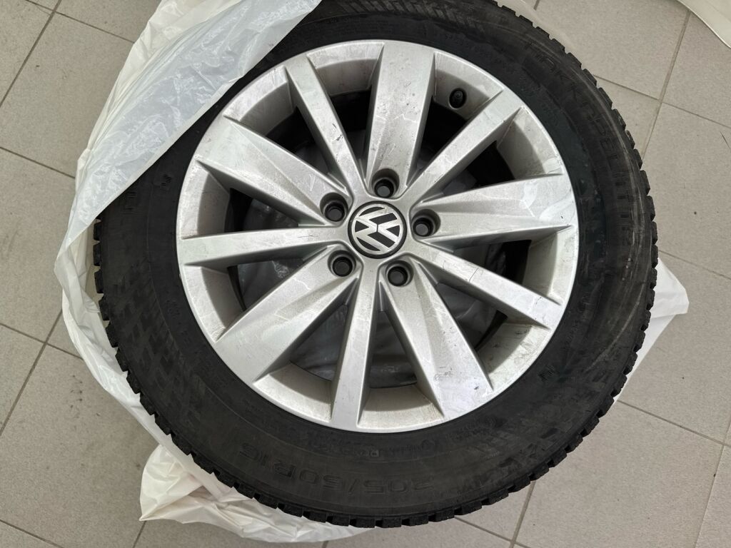 Volkswagen Passat 2011 Harmaa