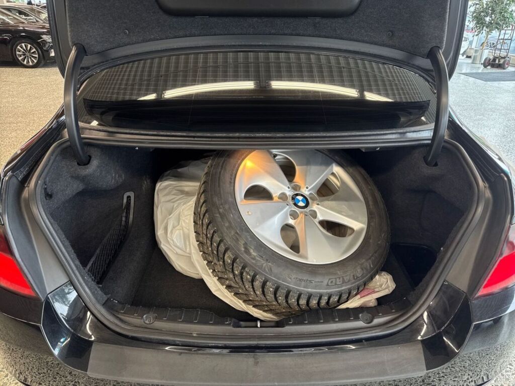 BMW 530 2011 Musta