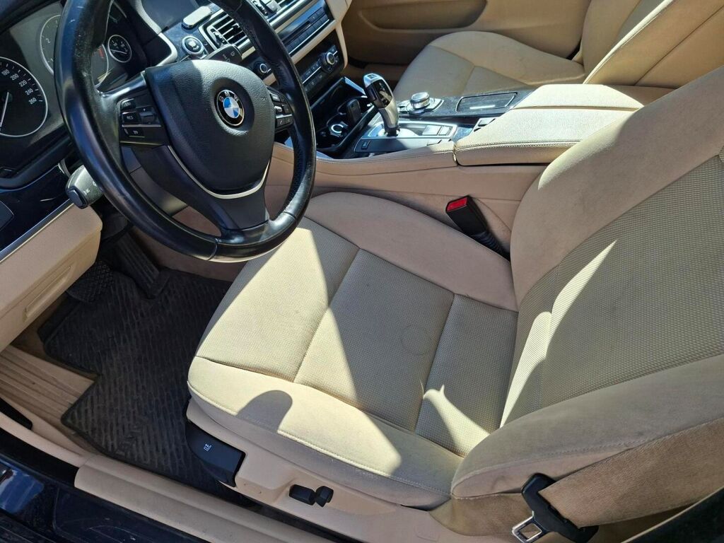 BMW 530 2011 Musta