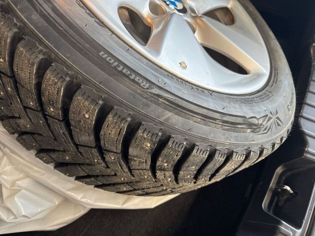 BMW 530 2011 Musta