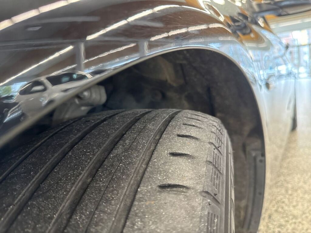 BMW 530 2011 Musta