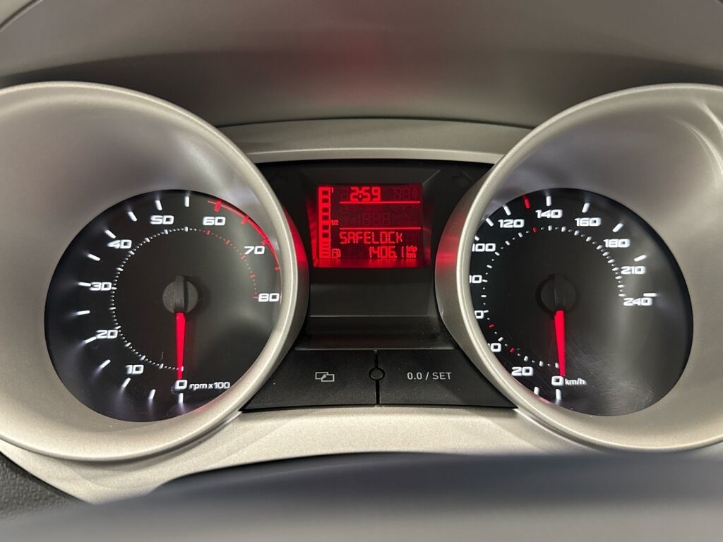 Seat Ibiza 2011 Valkoinen