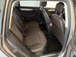 Volkswagen Passat 2011 Ruskea (beige)