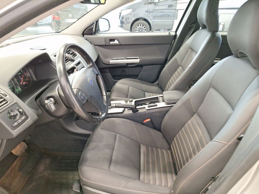 Volvo V50 2011 Harmaa