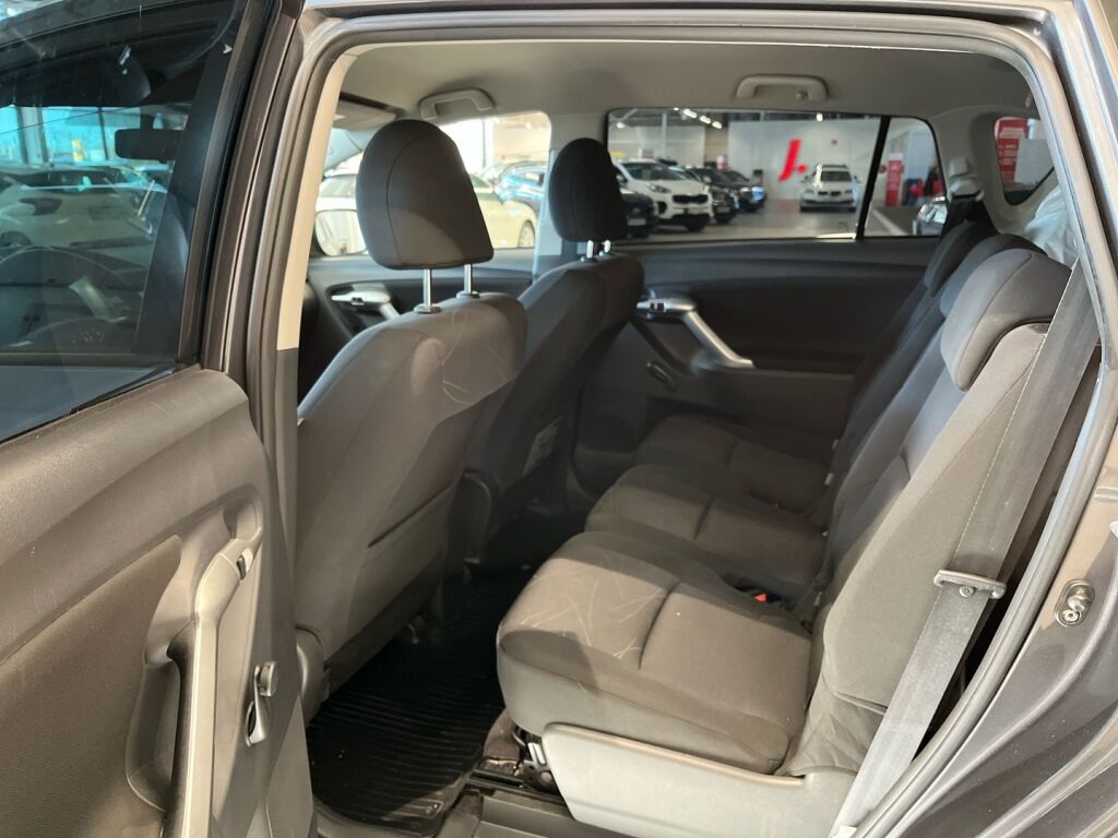 Toyota Verso 2011 Harmaa