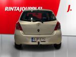 Toyota Yaris 2011 Hopea