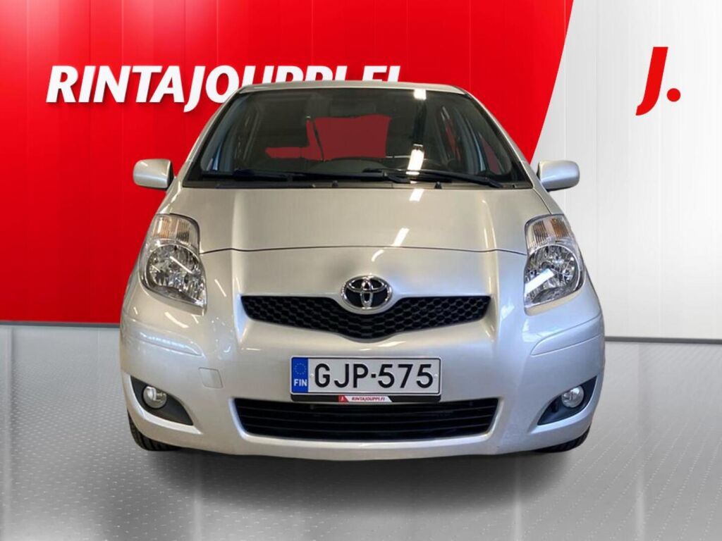 Toyota Yaris 2011 Hopea