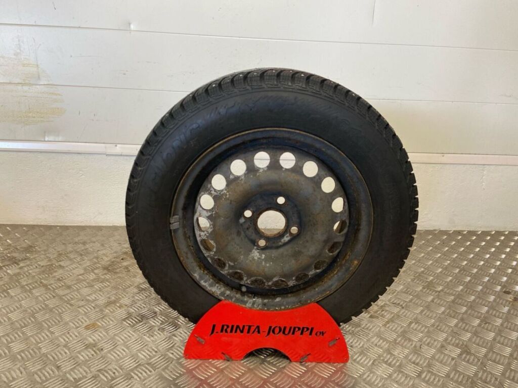 Toyota Yaris 2011 Hopea