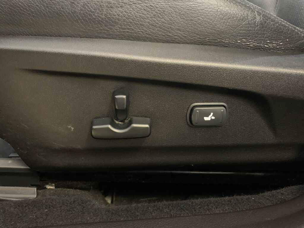 Subaru Outback 2011 Valkoinen