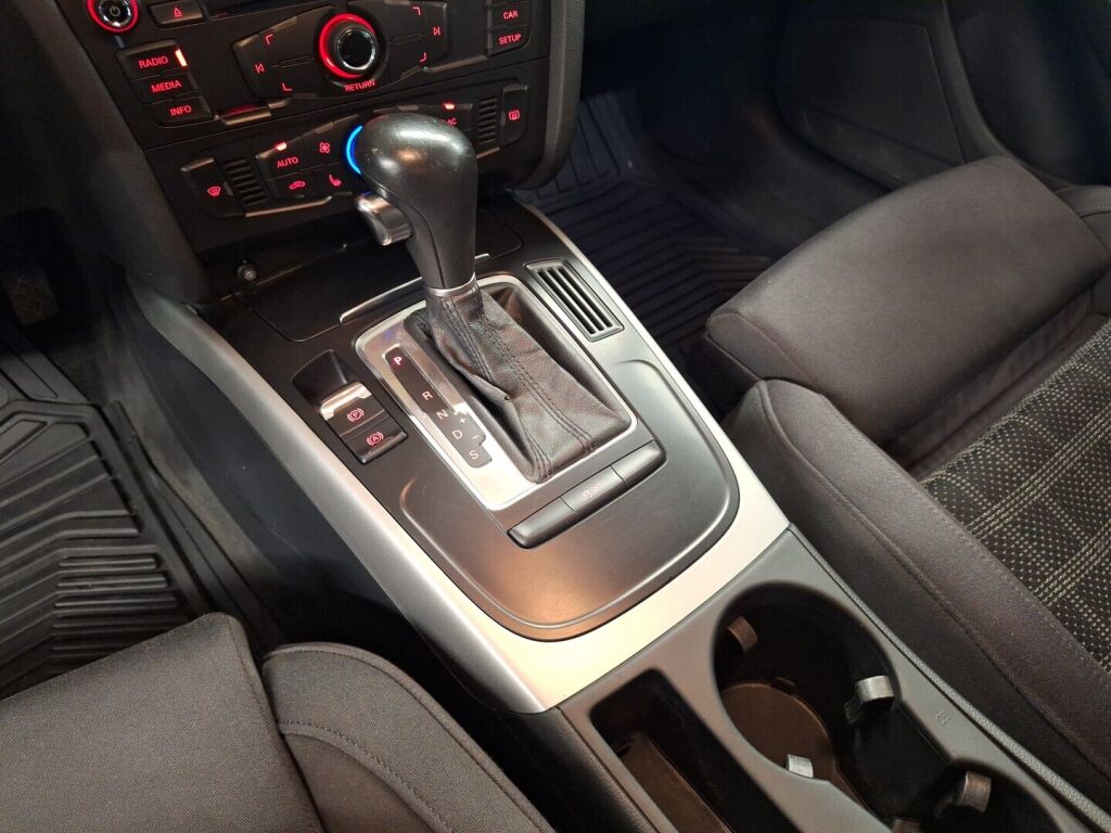 Audi A4 2011 Valkoinen