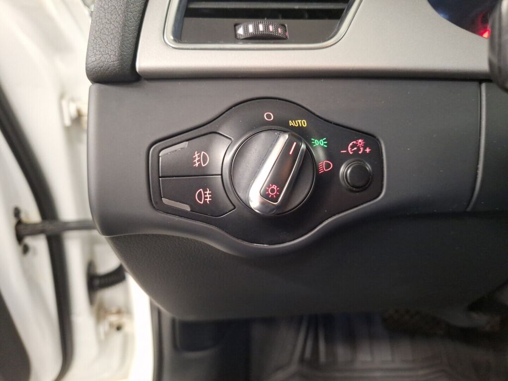 Audi A4 2011 Valkoinen