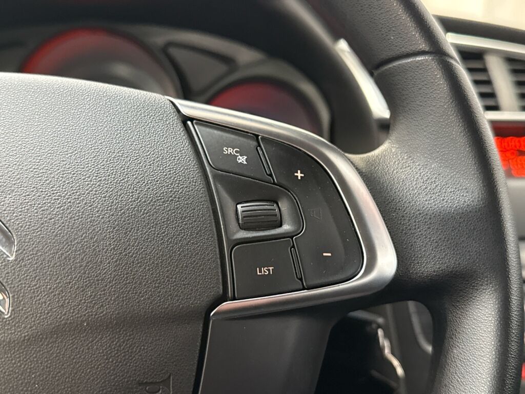 Citroen C4 2011 Musta