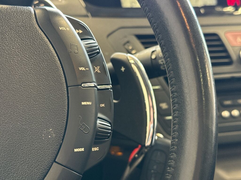Citroen Grand C4 Picasso 2011 Musta