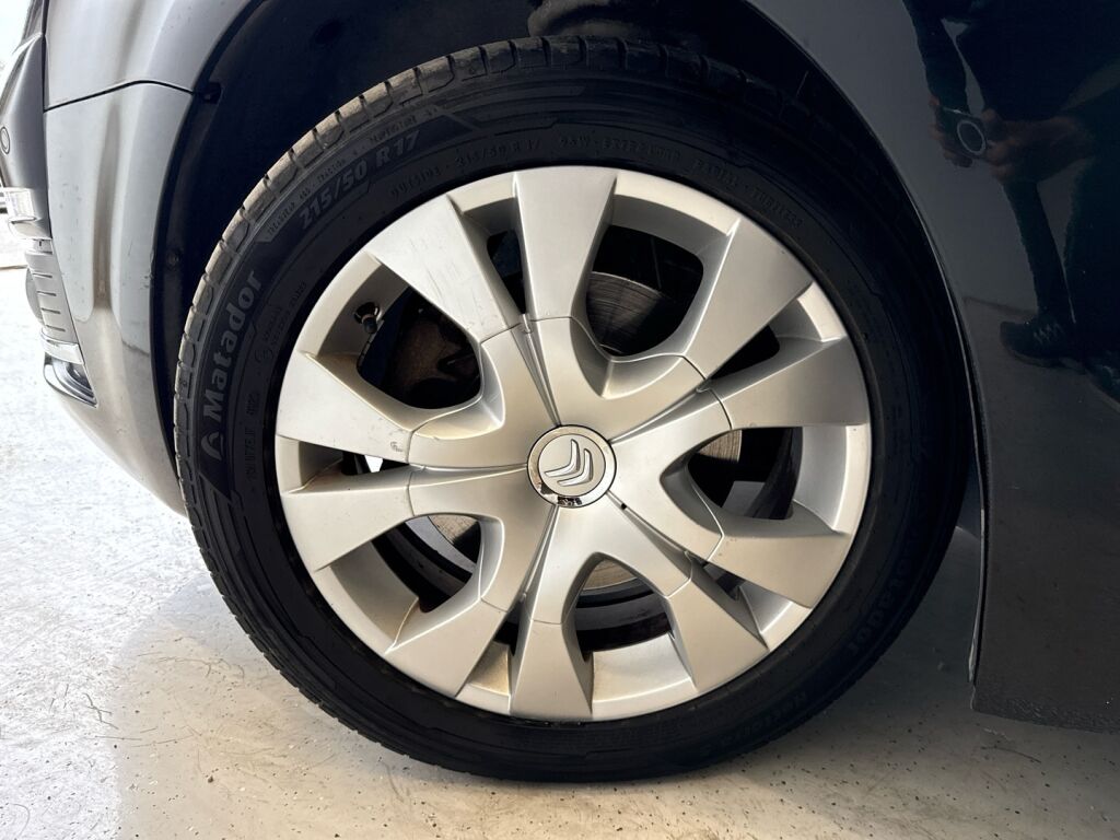 Citroen Grand C4 Picasso 2011 Musta