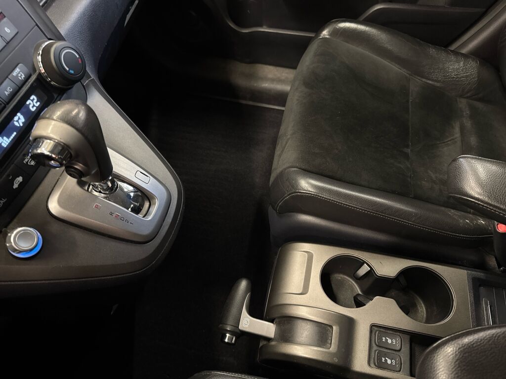 Honda CR-V 2011 Ruskea (beige)