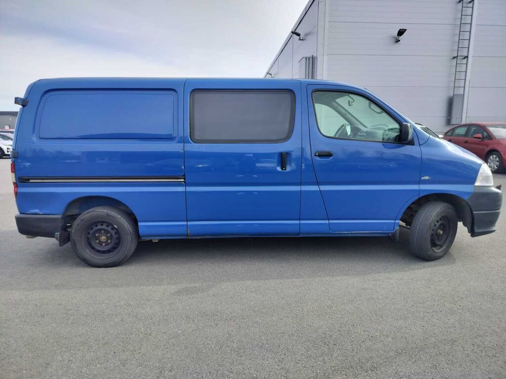 Toyota Hiace 2011 Sininen