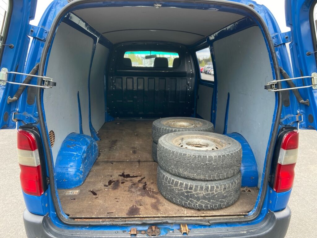 Toyota Hiace 2011 Sininen