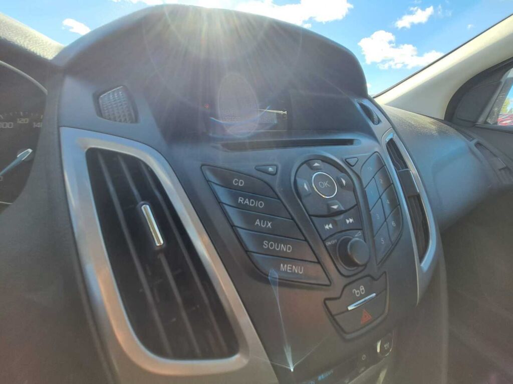 Ford Focus 2011 Harmaa