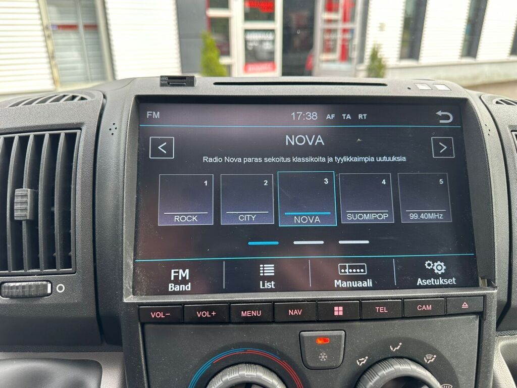 Adria Matrix Plus 680 SP 2011 Valkoinen