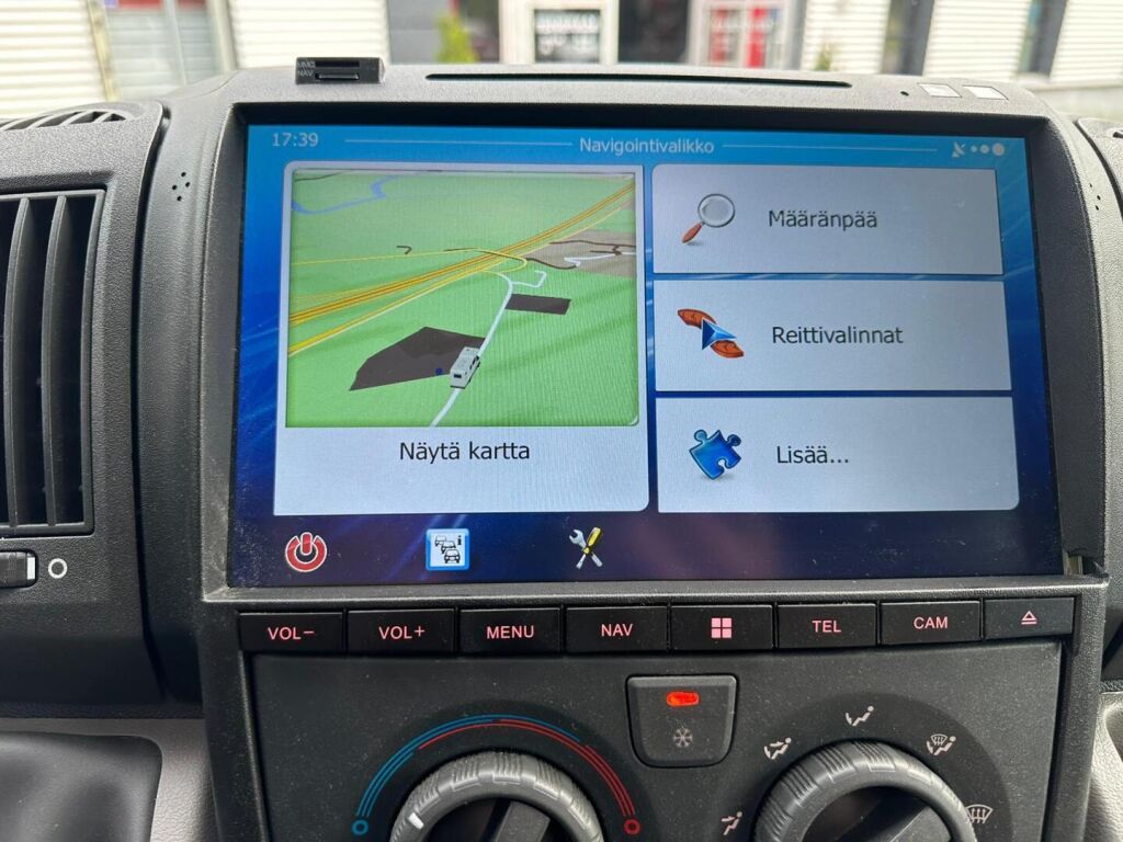 Adria Matrix Plus 680 SP 2011 Valkoinen