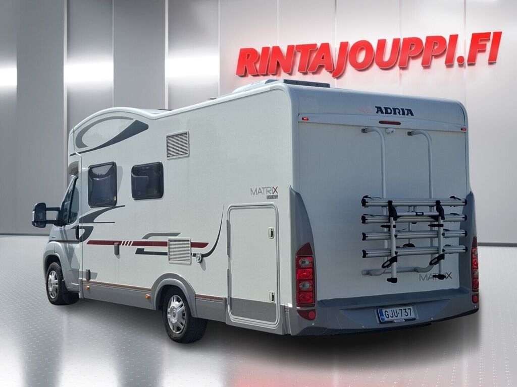 Adria Matrix Plus 680 SP 2011 Valkoinen