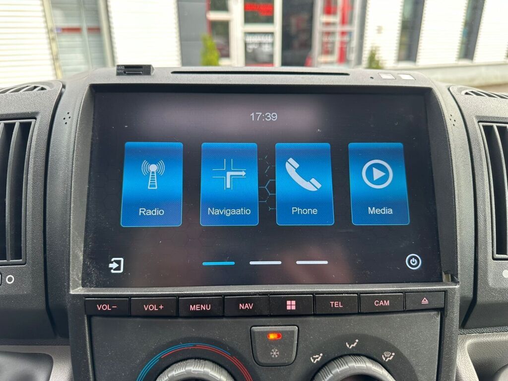 Adria Matrix Plus 680 SP 2011 Valkoinen