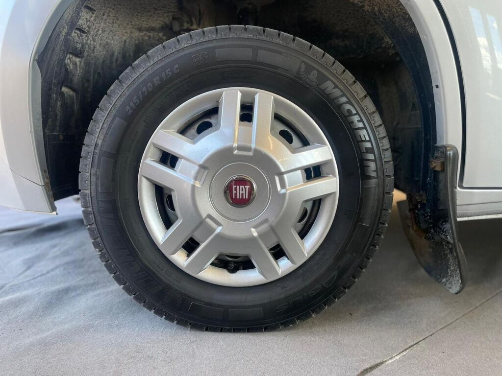 Adria Matrix Plus 680 SP 2011 Valkoinen