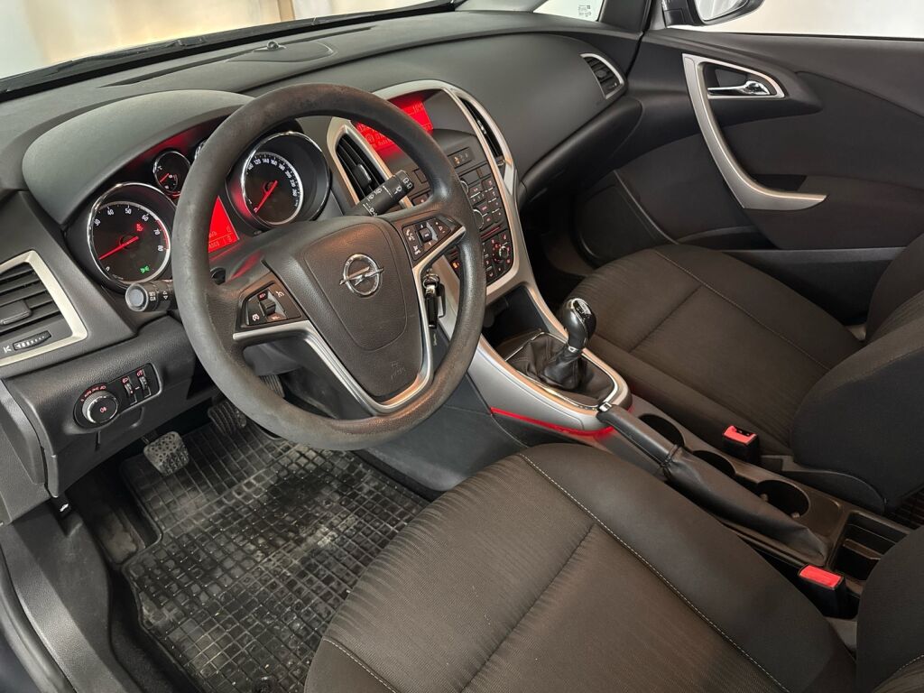 Opel Astra 2011 Harmaa