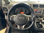 Toyota Verso-S 2011 Violetti