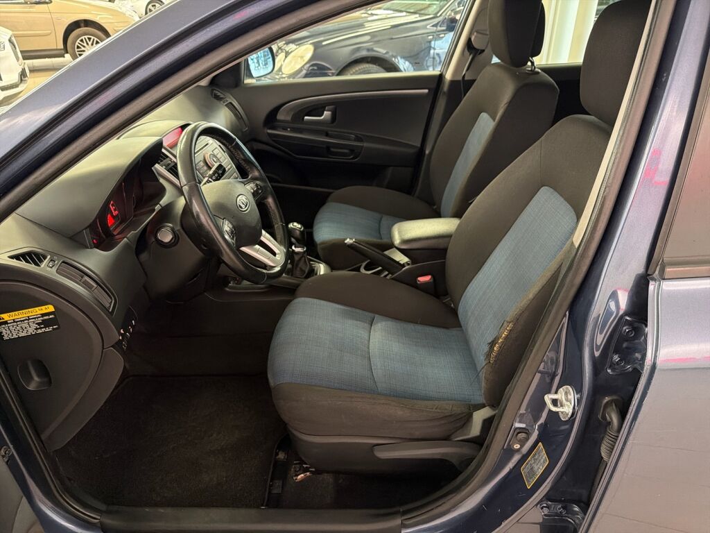 Kia Ceed 2011 Sininen