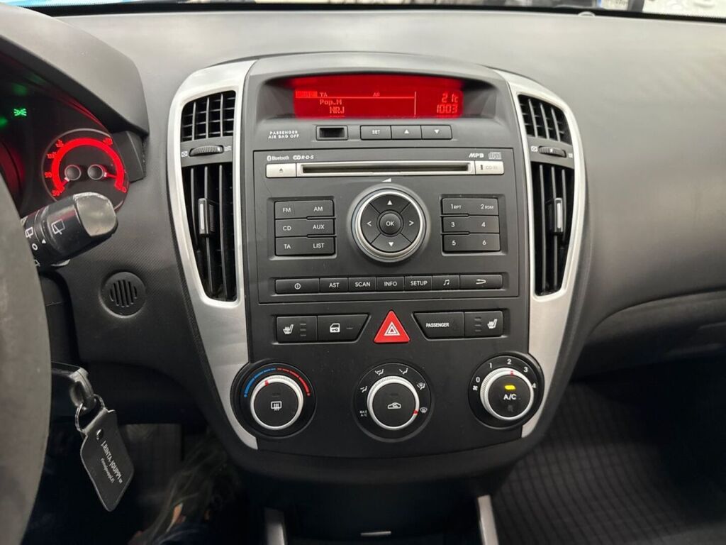Kia Ceed 2011 Sininen