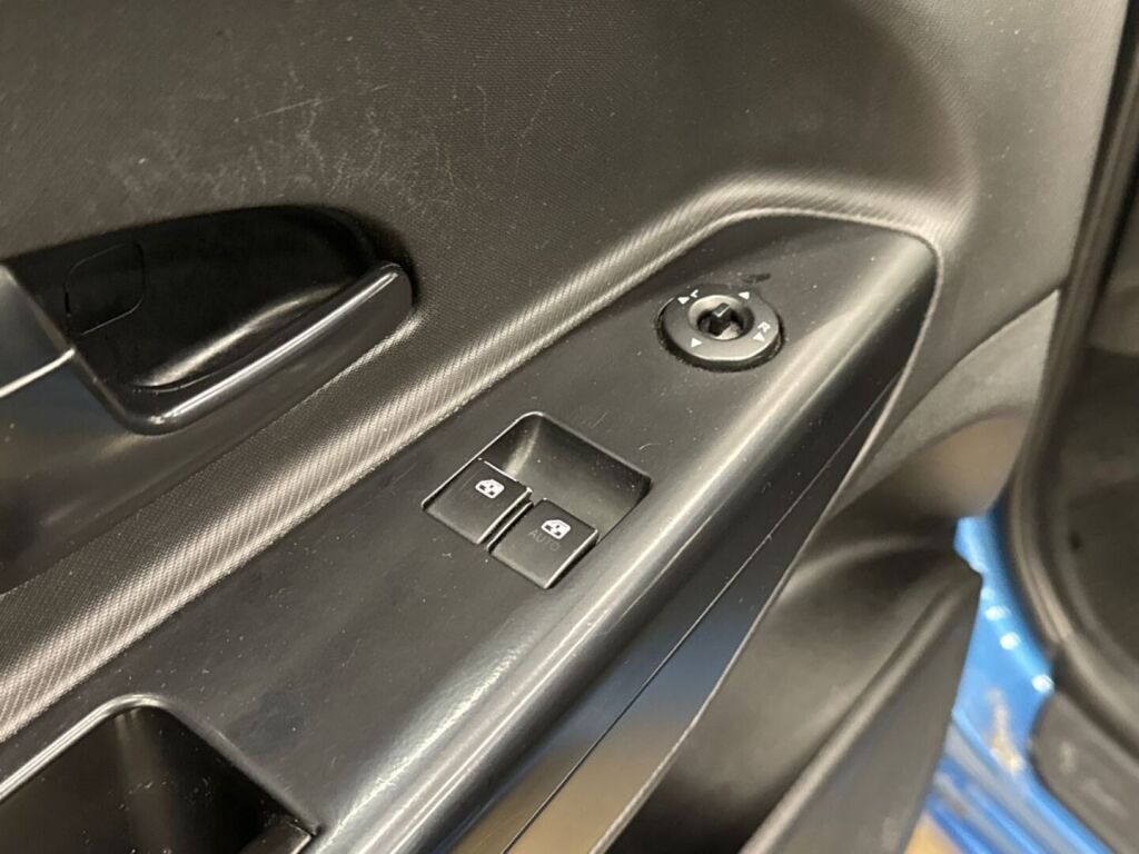 Kia Ceed 2011 Sininen