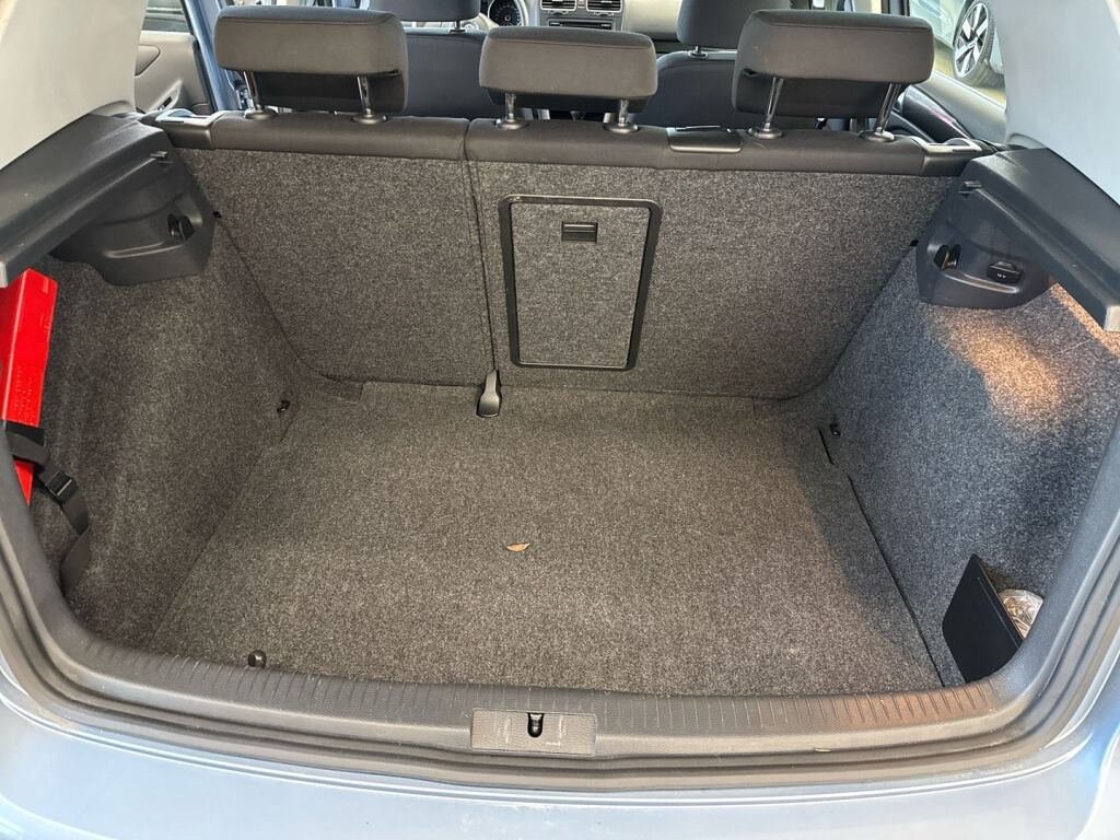 Volkswagen Golf 2011 Sininen