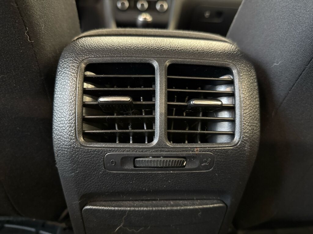 Volkswagen Golf 2011 Sininen