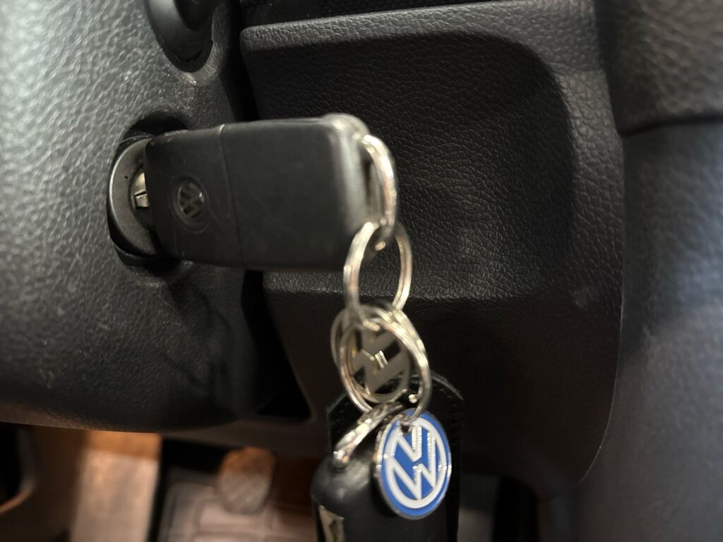 Volkswagen Golf 2011 Sininen