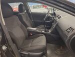 Toyota Avensis 2011 Musta