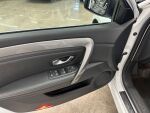 Renault Laguna 2011 Valkoinen