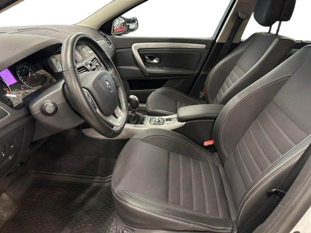 Renault Laguna 2011 Valkoinen