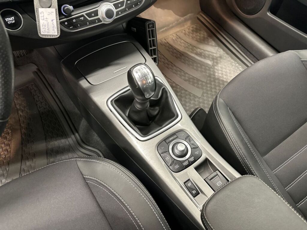Renault Laguna 2011 Valkoinen