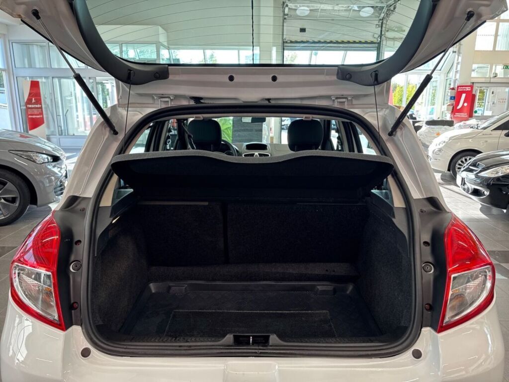 Renault Clio 2011 Valkoinen