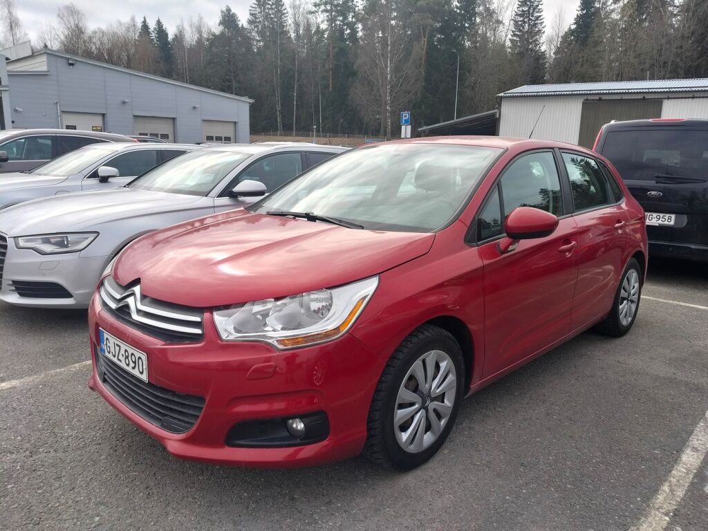 Citroen C4 2011 Punainen