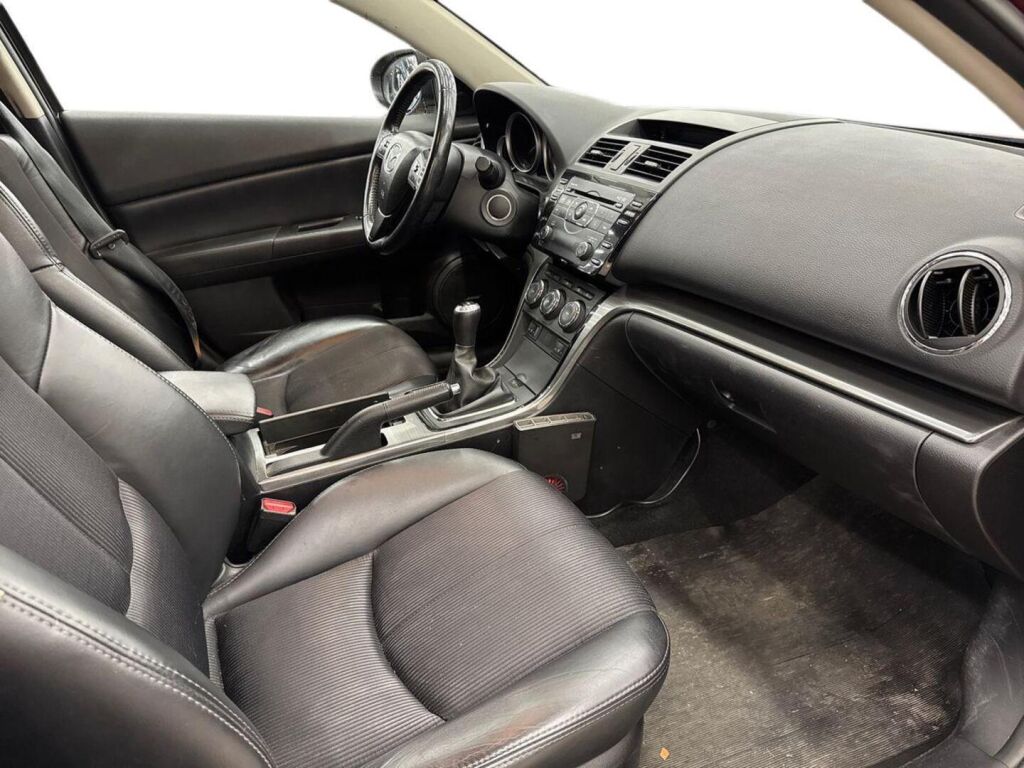 Mazda Mazda6 2013 Punainen