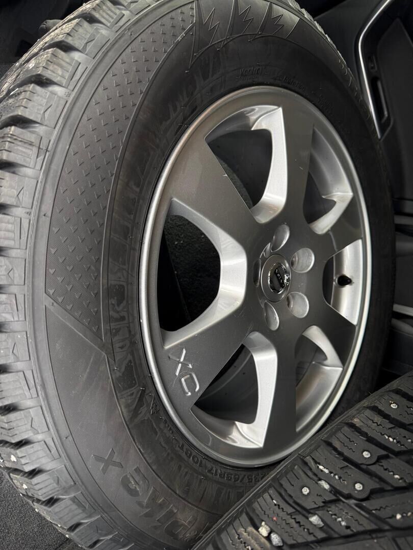 Volvo XC60 2011 Sininen