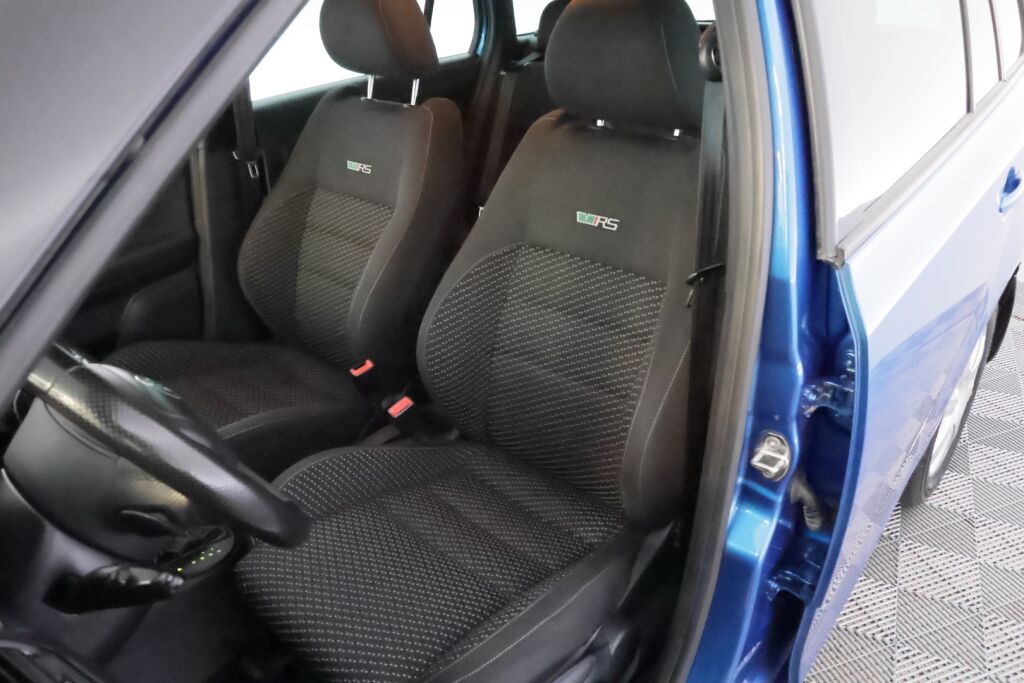 Skoda Fabia 2012 Sininen