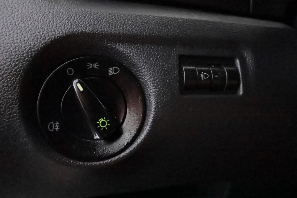 Skoda Fabia 2012 Sininen