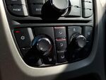 Opel Astra 2012 Musta